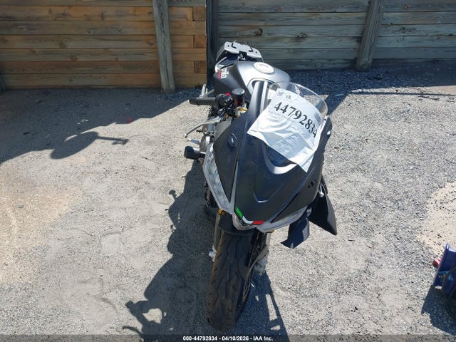 Aprilia Rs 660