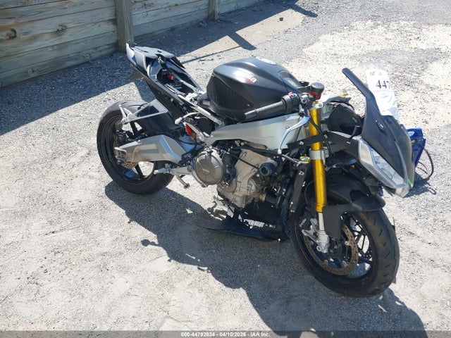 Salvage Aprilia Rs Image