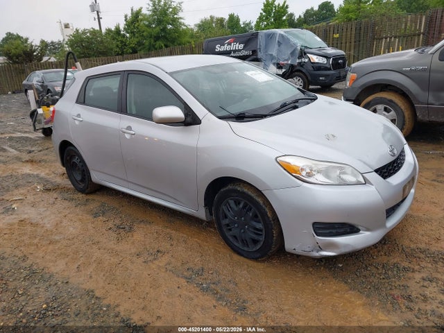 Salvage Toyota Matrix Image