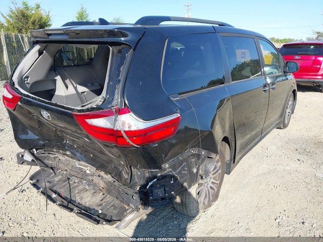 Toyota Sienna Xle Premium 8 Passenger