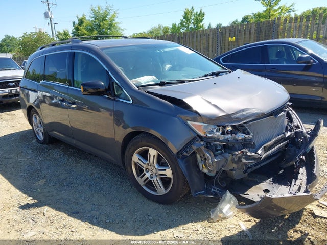Salvage Honda Odyssey Image