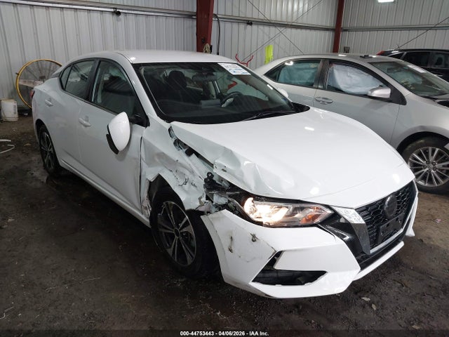 Salvage Nissan Sentra Image