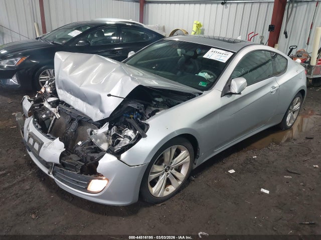 Hyundai Genesis 3.8 Grand Touring