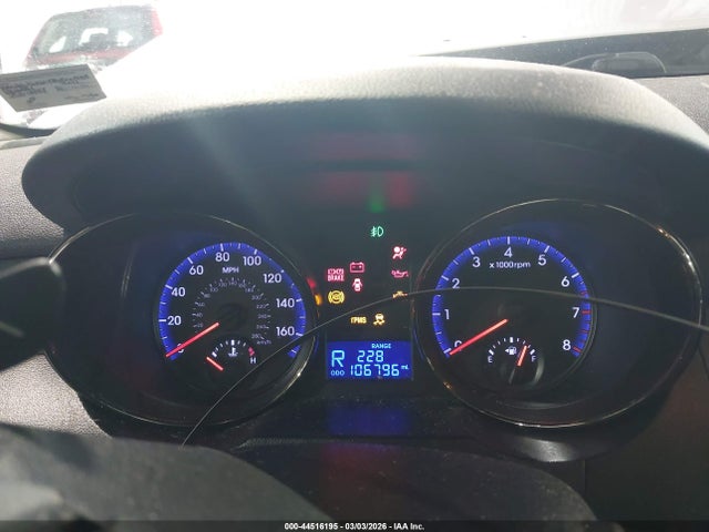 Hyundai Genesis 3.8 Grand Touring