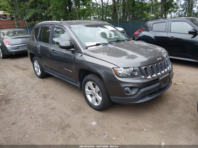 Salvage Jeep Compass Image