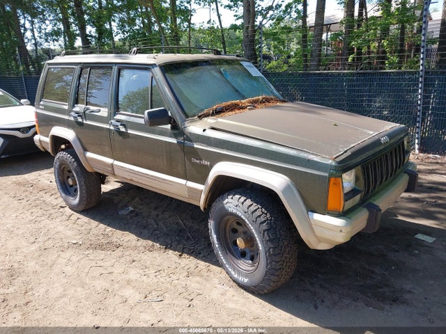 Salvage Jeep Cherokee Image