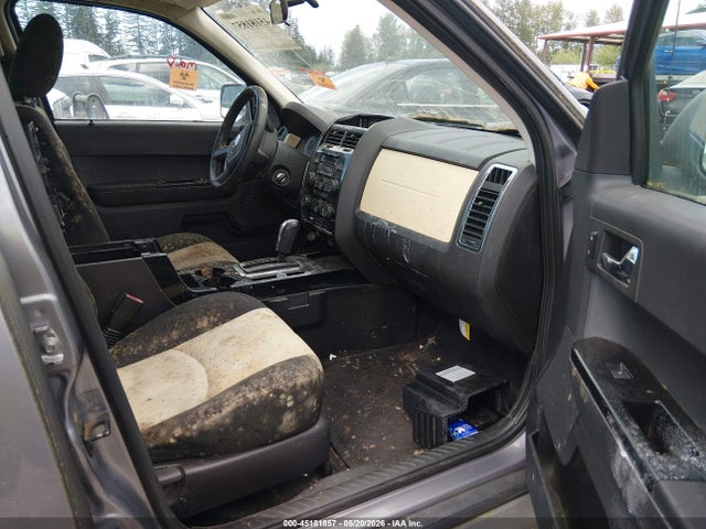 Mazda Tribute