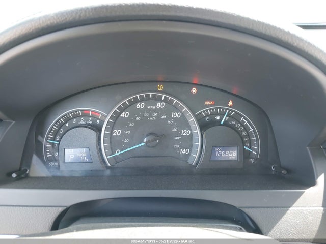 Toyota Camry Le