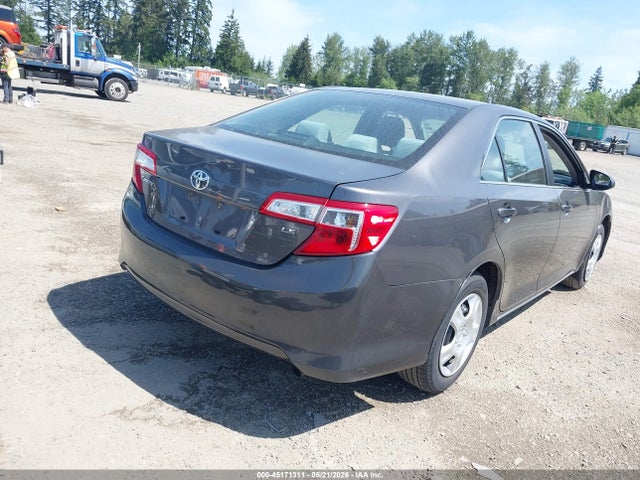 Toyota Camry Le
