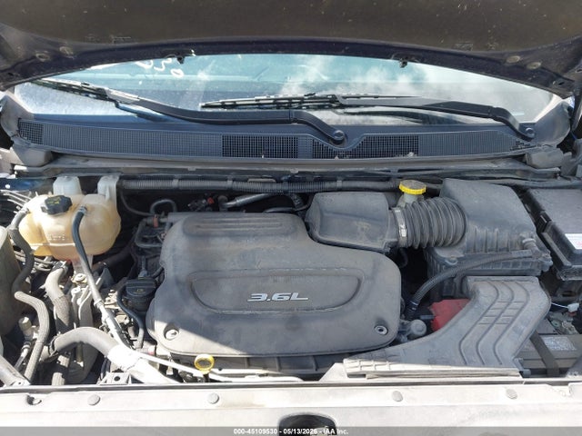 Chrysler Pacifica Touring-l