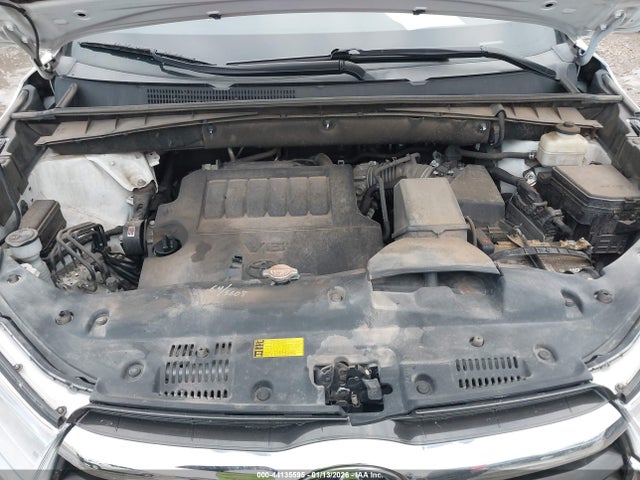 Toyota Highlander Xle V6
