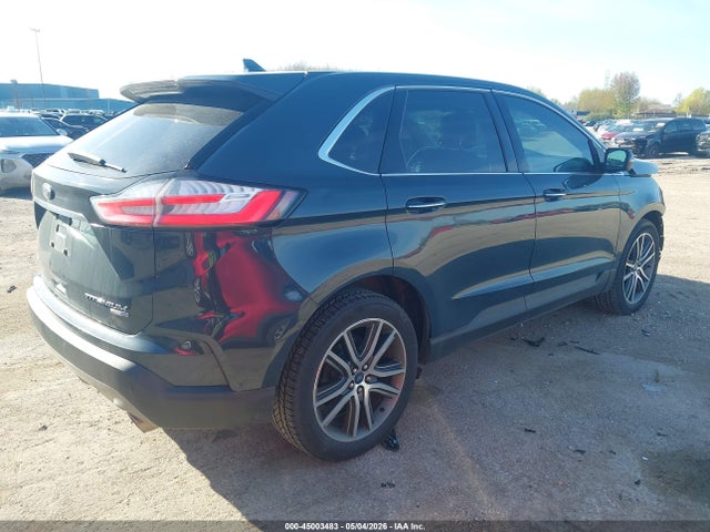 Ford Edge Titanium