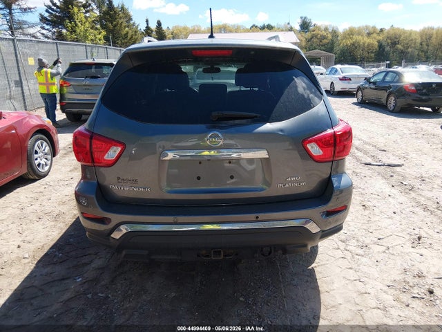 Nissan Pathfinder Platinum