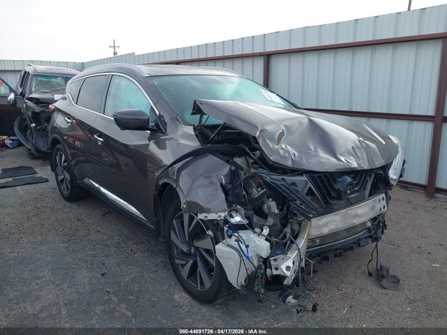 Salvage Nissan Murano Image