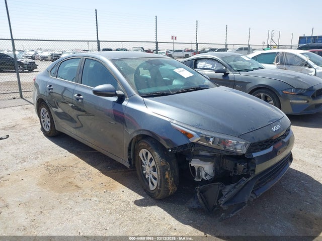 Salvage Kia Forte Image