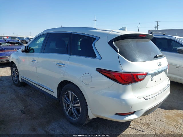 INFINITI Qx Luxe