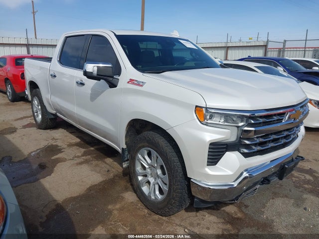 Salvage Chevrolet Silverado 1500 Image