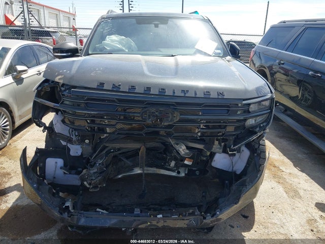 Ford Expedition Platinum Max