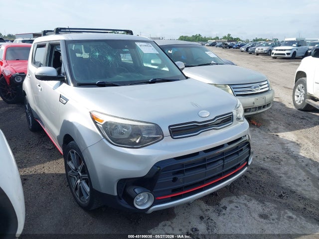 Salvage Kia Soul Image