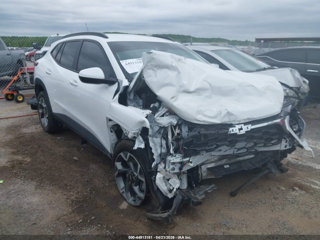 Salvage Chevrolet Trax Image