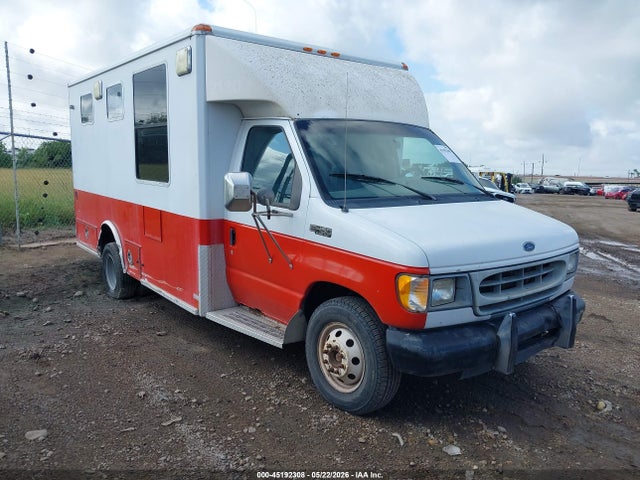 Salvage Ford E-450 Image