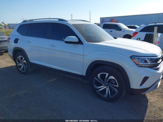 Salvage Volkswagen Atlas Image