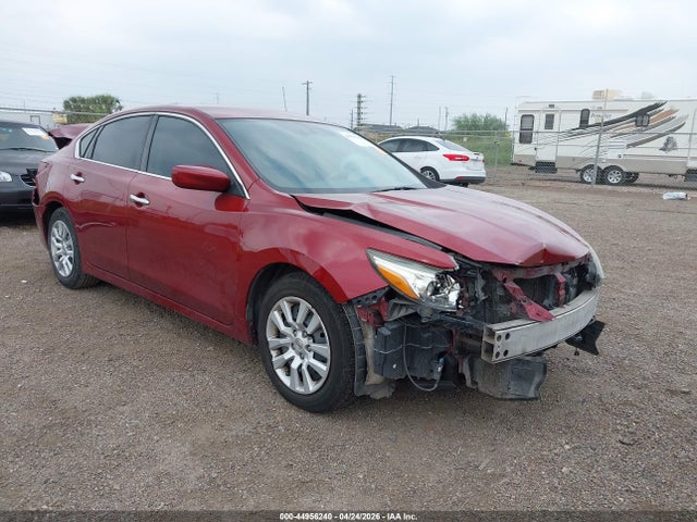 Salvage Nissan Altima Image
