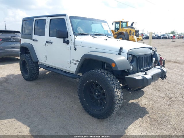 Salvage Jeep Wrangler Image