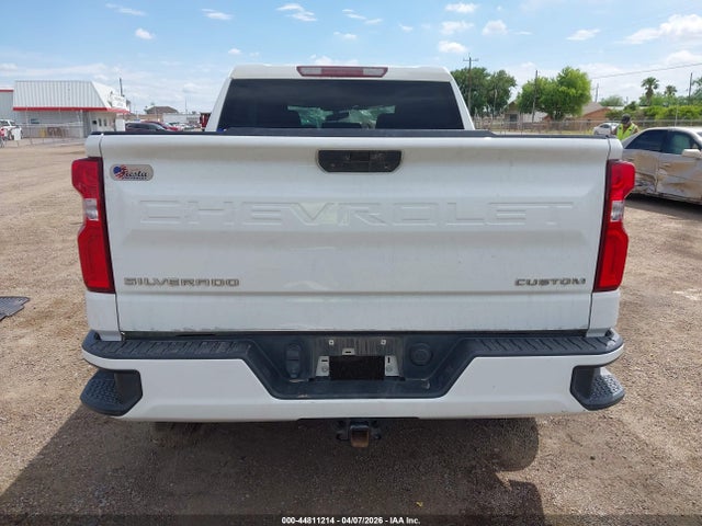 Chevrolet Silverado 1500 2wd  Short Bed Custom