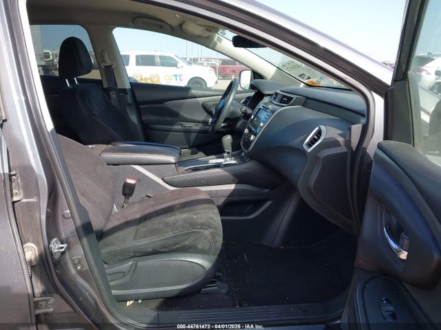 Nissan Murano S