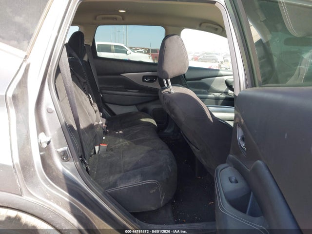 Nissan Murano S