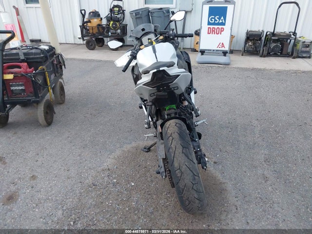 Kawasaki Zx400 S