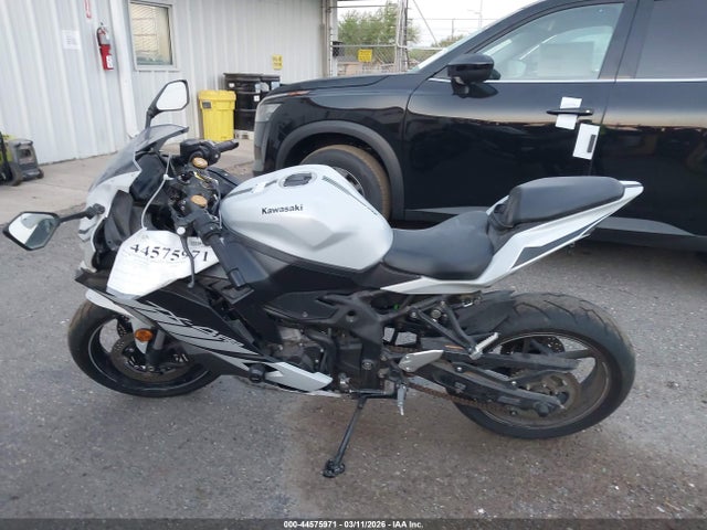 Kawasaki Zx400 S