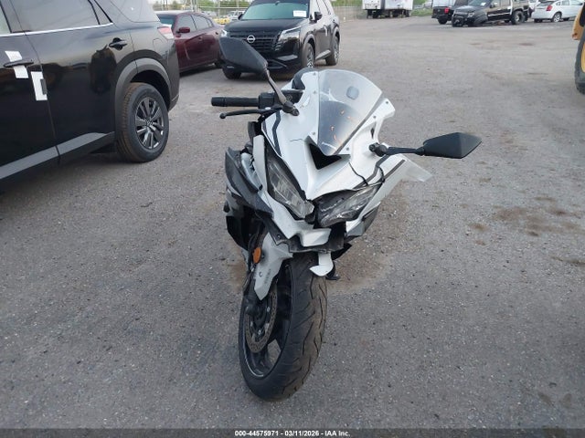 Kawasaki Zx400 S