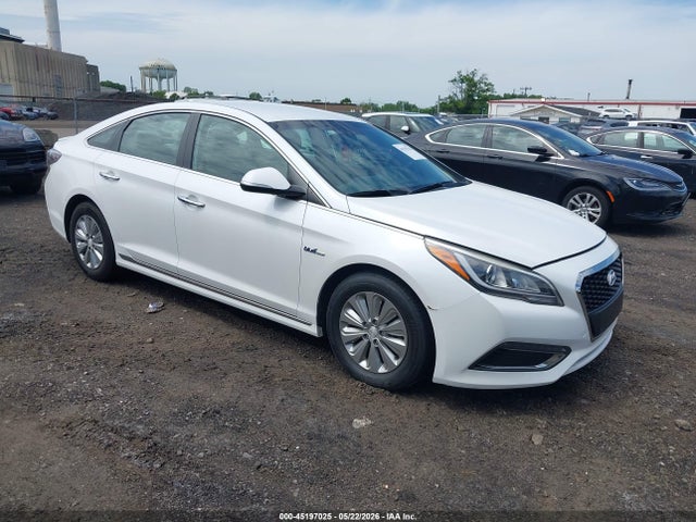 Salvage Hyundai SONATA Image