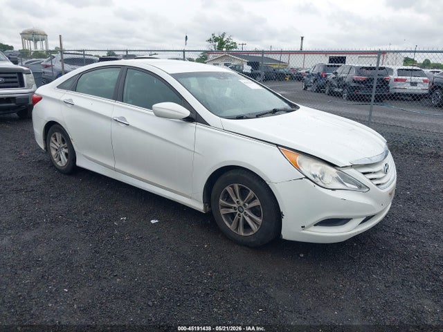 Salvage Hyundai SONATA Image