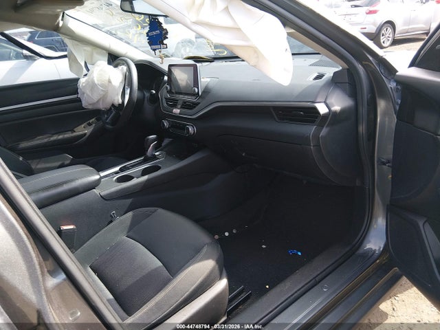 Nissan Altima Sv Intelligent Awd