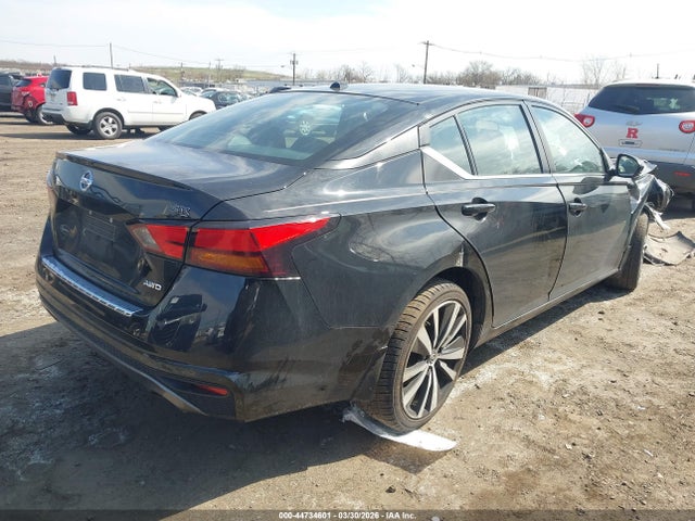 Nissan Altima Sr Intelligent Awd