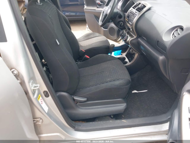 Scion xD