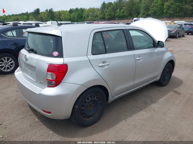 Scion xD