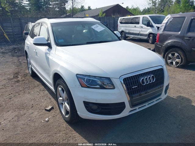 Salvage Audi Q5 Image