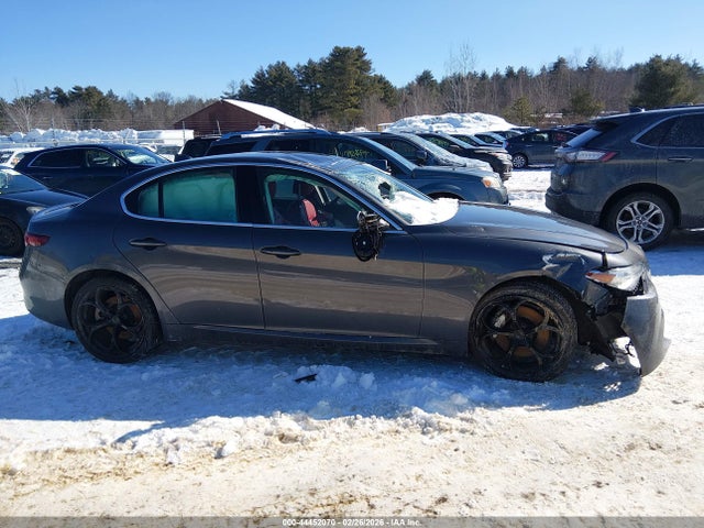 Alfa Romeo Giulia Awd