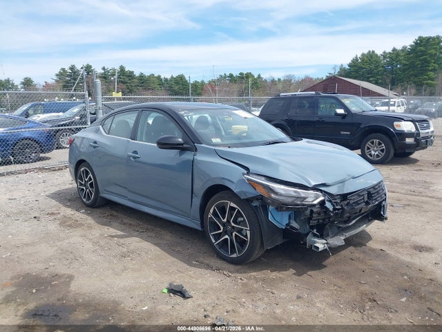 Salvage Nissan Sentra Image