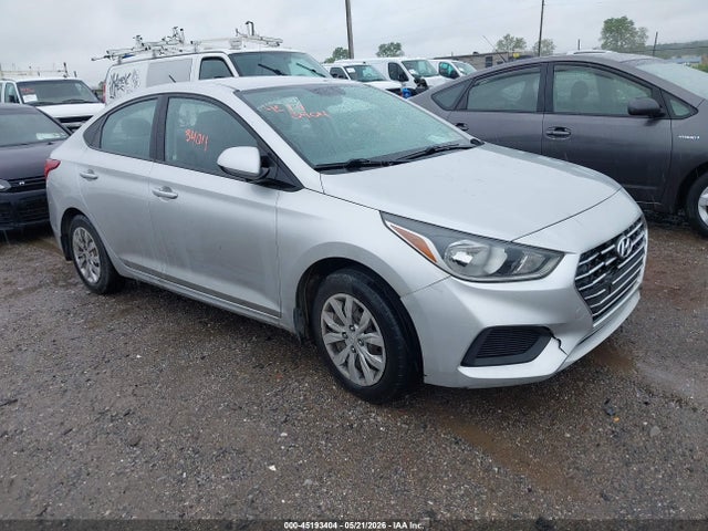 Salvage Hyundai ACCENT Image