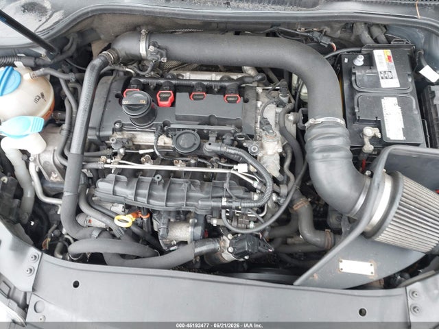 Volkswagen Golf 4-door