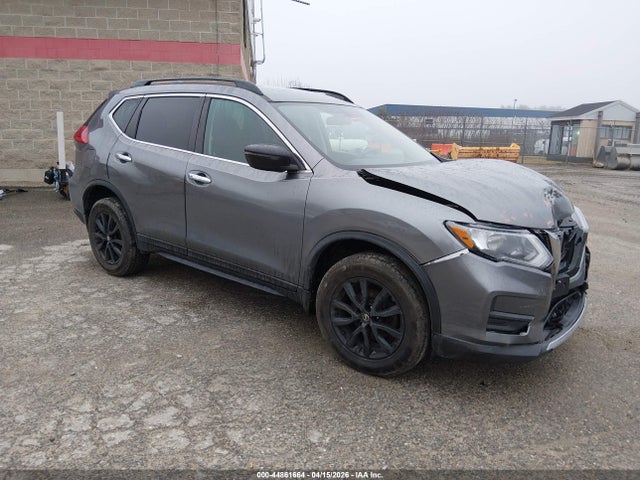 Salvage Nissan Rogue Image