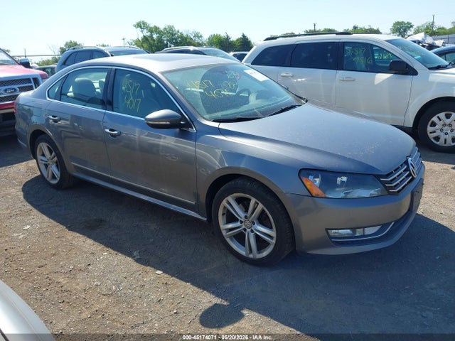 Salvage Volkswagen Passat Image