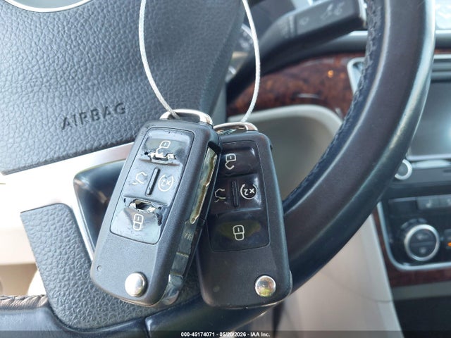 Volkswagen Passat 2.0l Tdi Sel Premium
