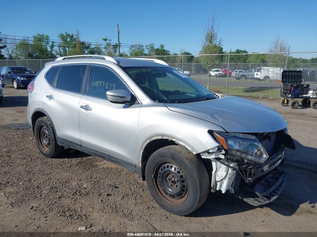 Salvage Nissan Rogue Image