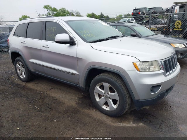 Salvage Jeep Grand Cherokee Image